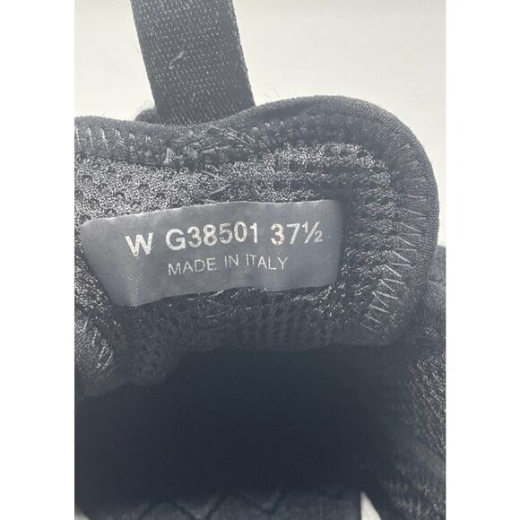 Chanel 21K Sneakers Pink, Green, Dark Pink NIB Size 37.5 - Picture 8 of 8